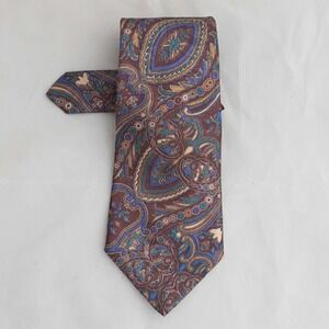 Manhattan Men's Paisley Neck Tie